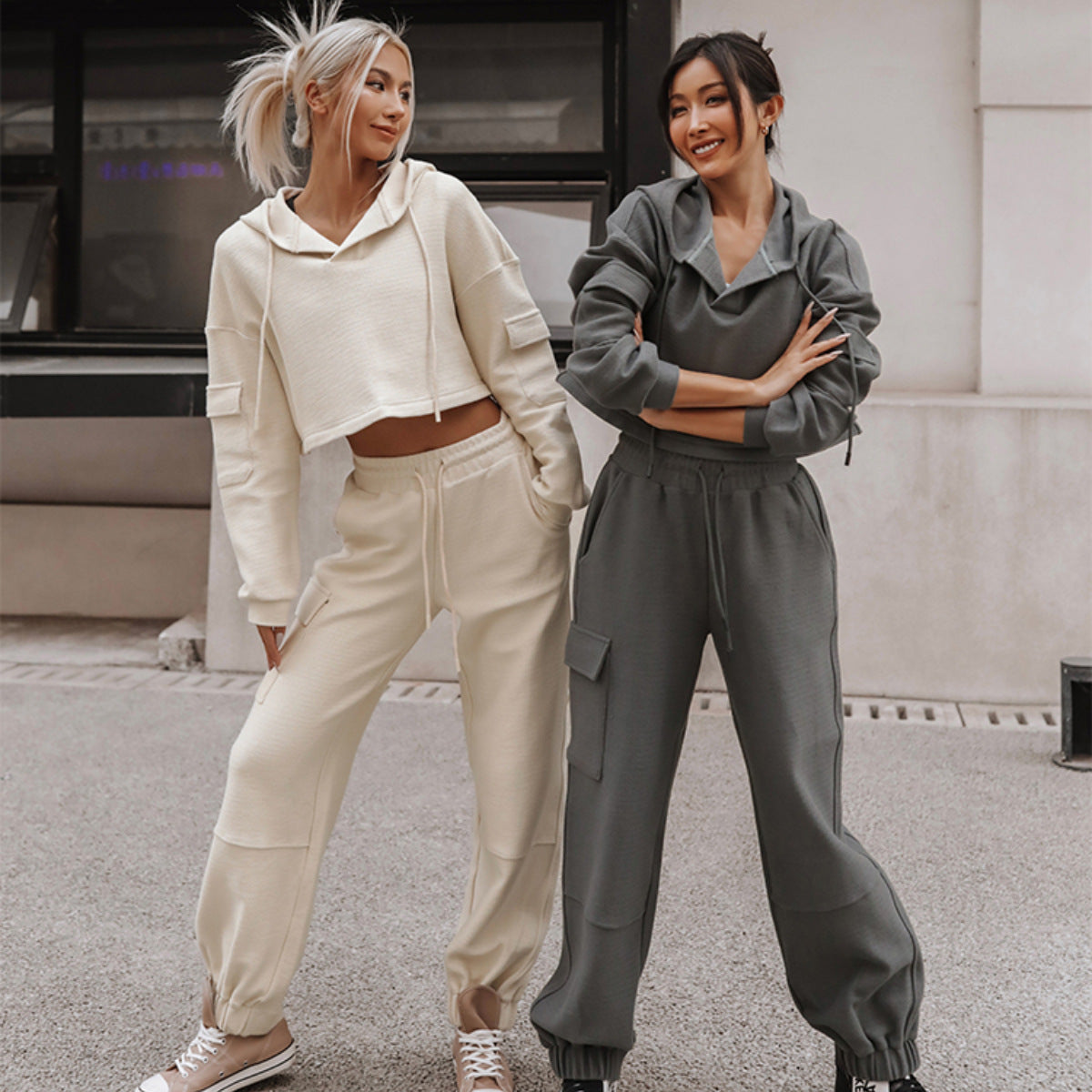 Damen nan Cropped Kapuzenpullover mit Highwaist Cargo-Joggingshose Set