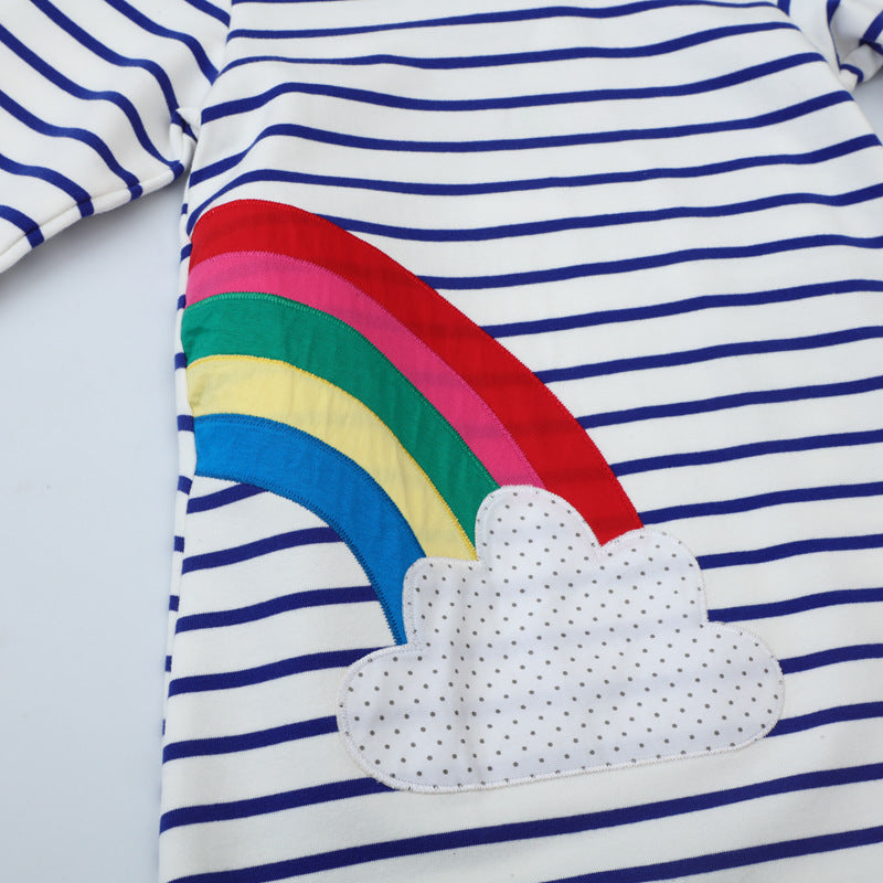 Mädchen Kapuzenkleid mit buntem Regenbogenmotiv