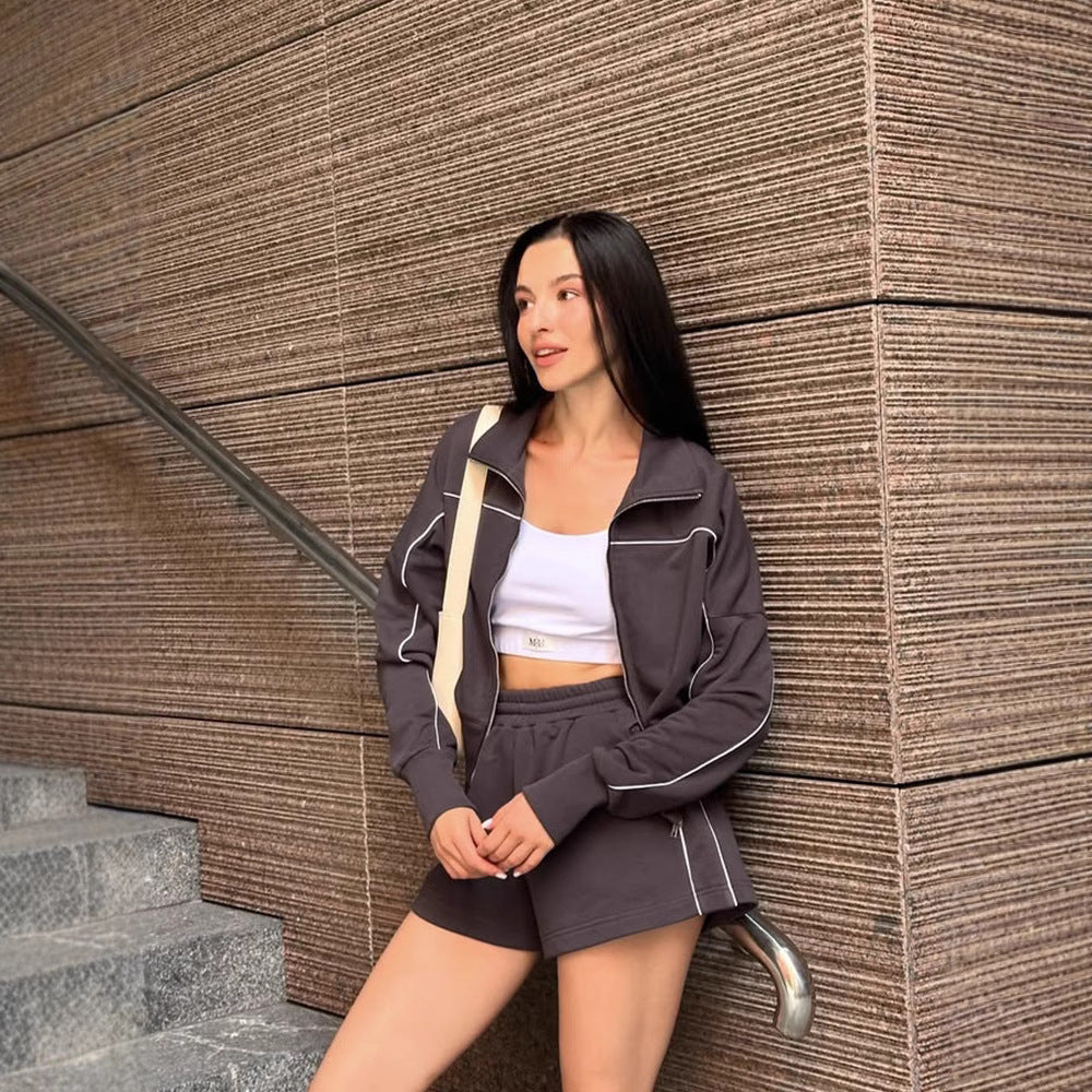 Damen nan athletischer Zweiteiler mit formendem Sportbustier, taillierter Highwaist-Sweatshorts und Zip-Hoodie