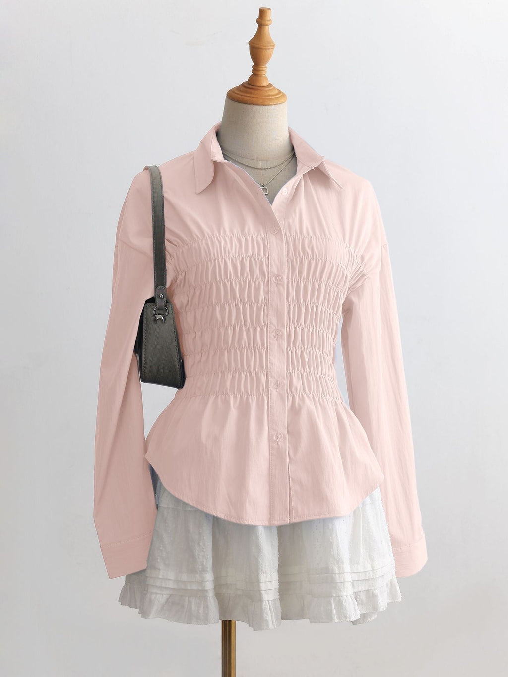 Damen nan taillierte Hemdbluse mit geraffter Brustpartie und Schößchen