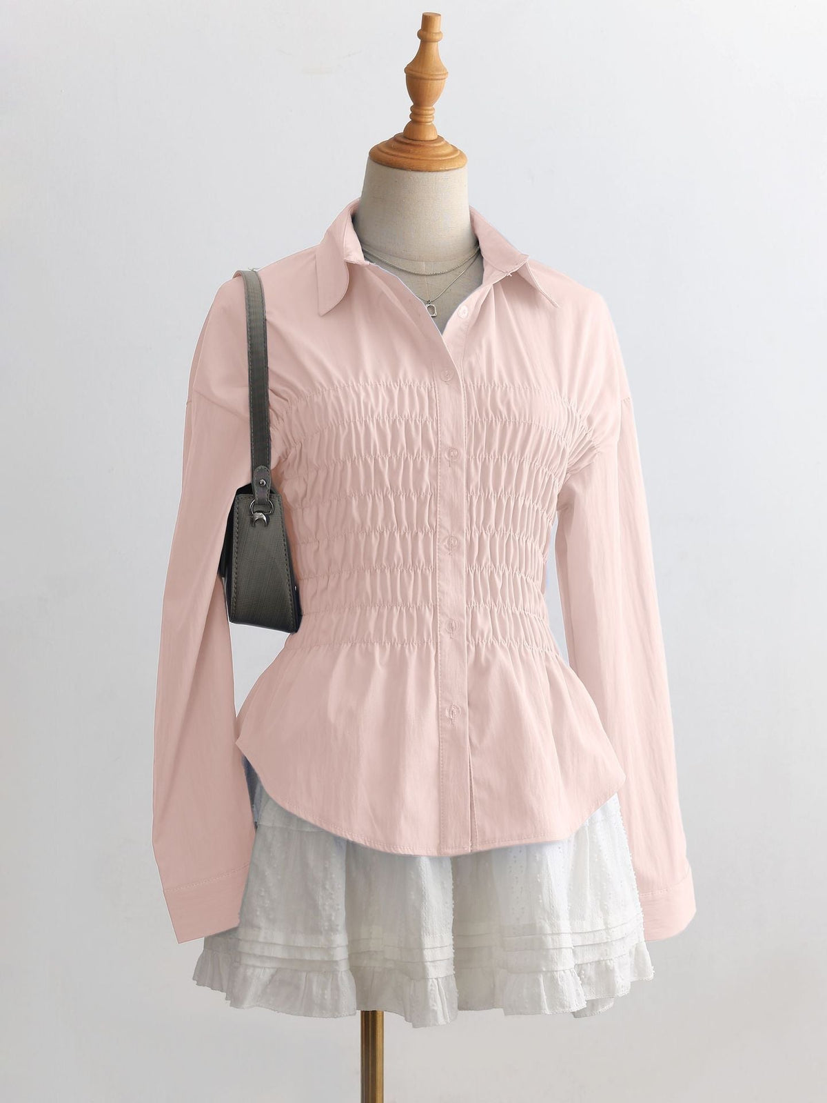 Damen nan taillierte Hemdbluse mit geraffter Brustpartie und Schößchen