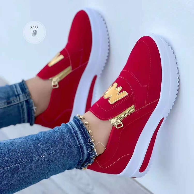Damen nan Slip-On Plateau-Sneaker mit seitlichem Deko-Reißverschluss und metallischer Logo-Applikation