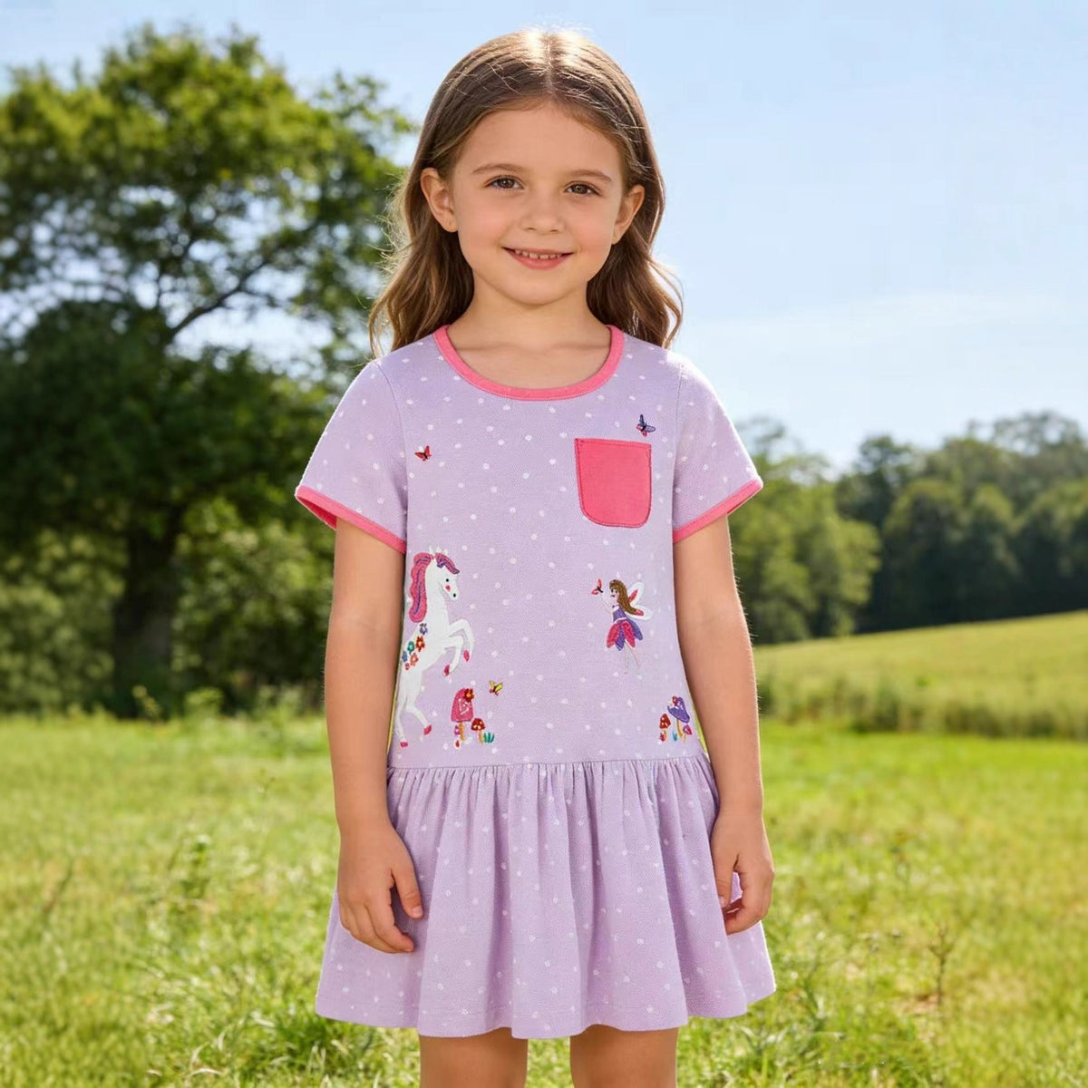 Mädchen Freizeitkleid mit zauberhaften Einhorn- und Feenapplikationen