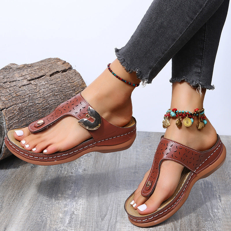 Damen Bequeme Zehentrenner-Sandalen mit verstellbarem Riemen und gepolsterter Sohle Selmira