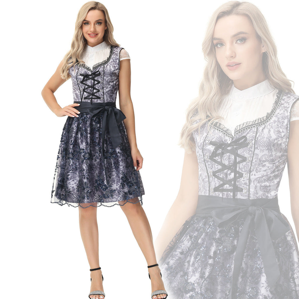 Damen nan elegantes Dirndlkleid mit geschnürter Miederfront und Spitzenüberrock