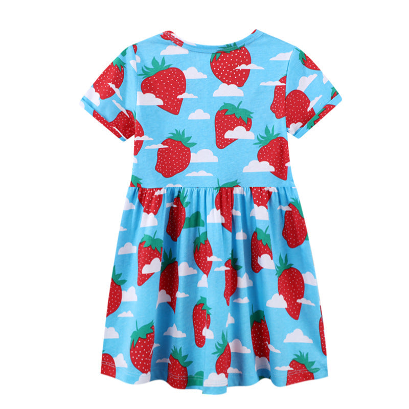 Mädchen Sommerkleid mit fröhlichem Erdbeer-Print