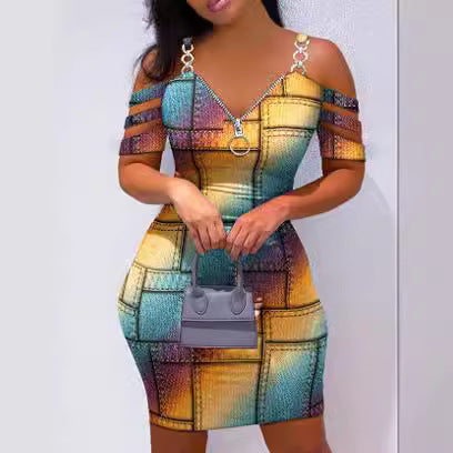 Damen Figurbetontes Kleid mit seitlichem Reißverschluss und modernen Trägerdetails Selmira