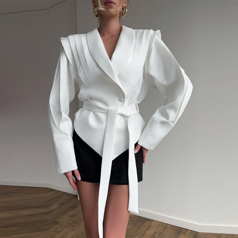 Damen Couture Blazer mit elegantem Kragen und Taillengürtel Selmira