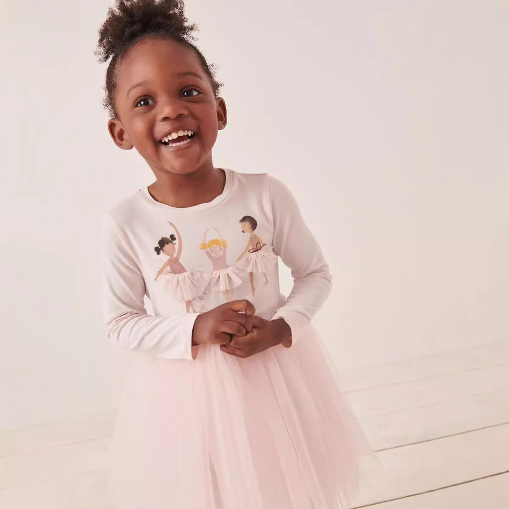 Mädchen Ballettkleid mit Tüllrock und lhaften Tänzerinnen-Applikationen