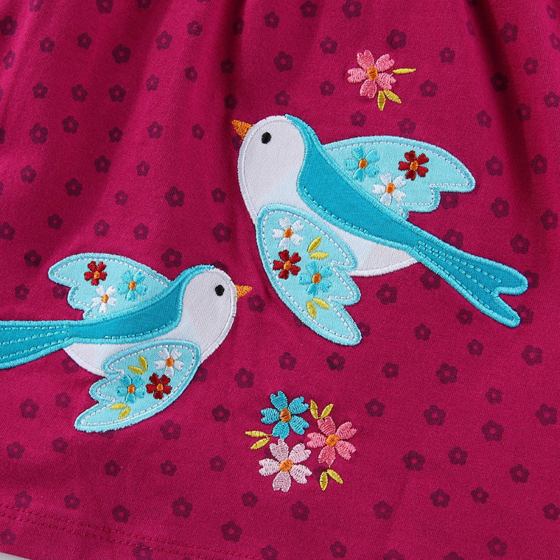 Mädchen Baumwollkleid mit süßen Vogel- und Blumenstickereien