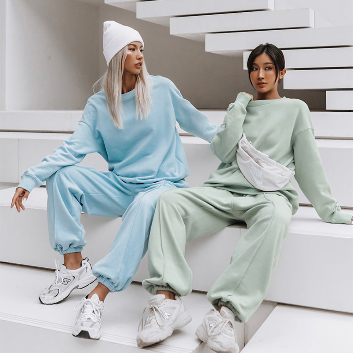 Damen nan weiches Oversize-Sweatshirt und weite Relaxhose im Vintage-Washed-Finish