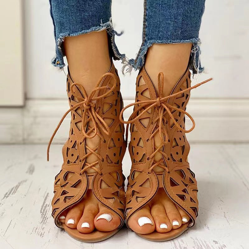 Damen Kunstleder-Sandalen mit Cut-Out-Design und Schnürung Selmira