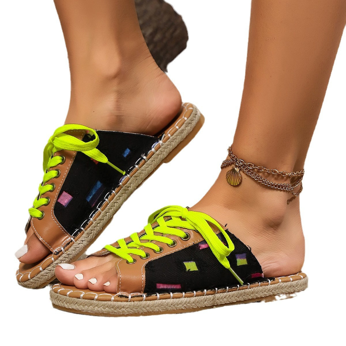 Damen Freizeit-Sandalen im lässigen Camo-Stil mit Schnürdetail Selmira