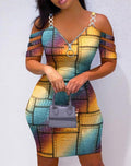 Damen Figurbetontes Kleid mit seitlichem Reißverschluss und modernen Trägerdetails Selmira